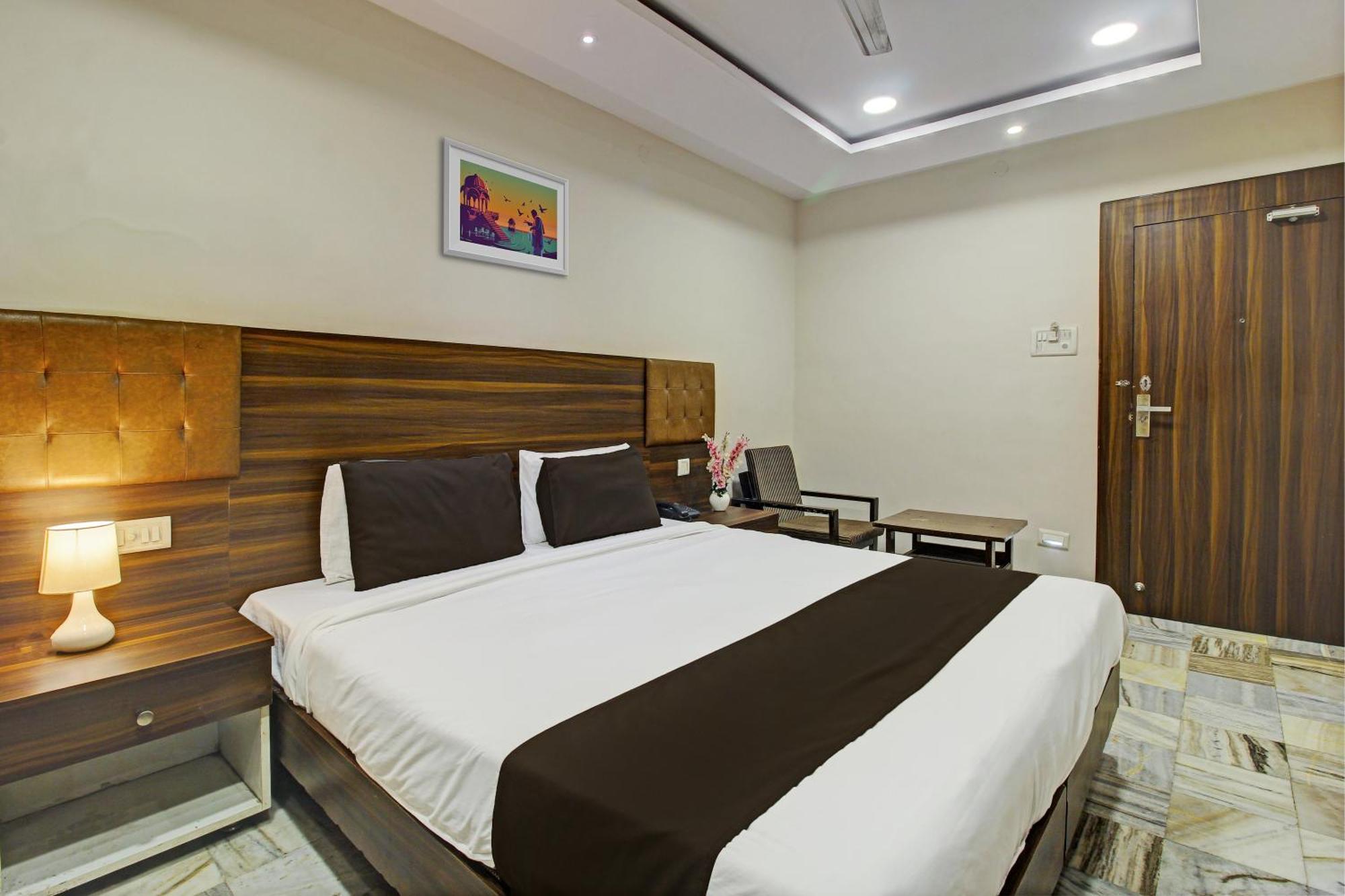 Hotel O Srujana Stay Inn Гайдарабад Екстер'єр фото